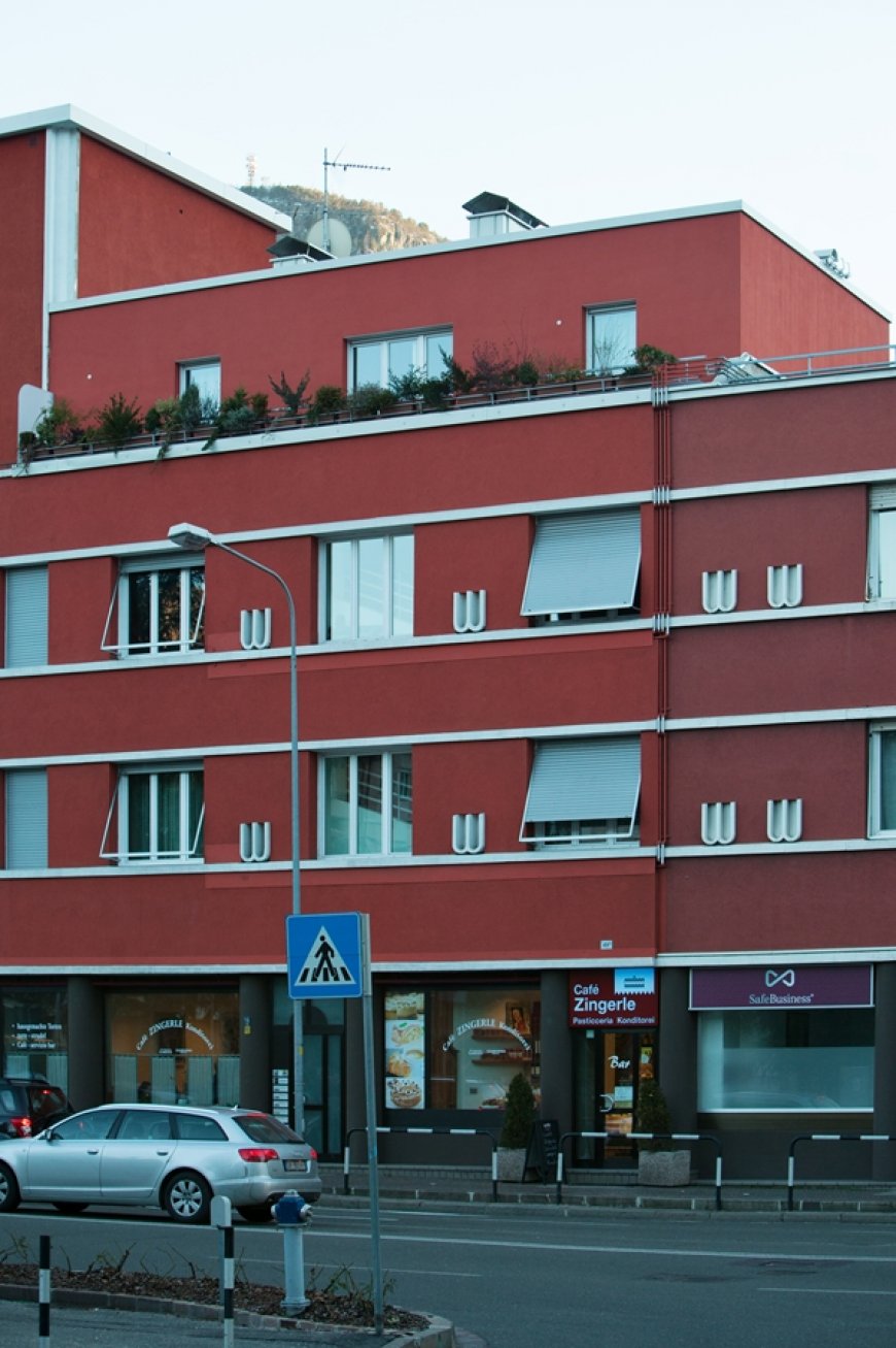BOLZANO | Sopraelevazione e risanamento energetico edificio