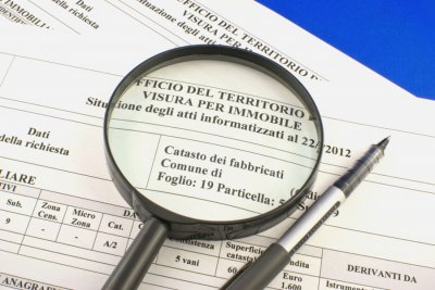 Pratiche di denuncia e variazione al catasto urbano